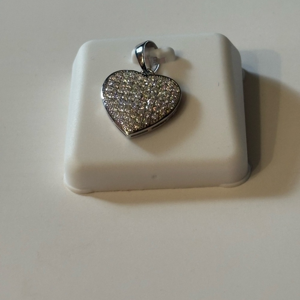 Elegant Silver Heart Pendant Necklace